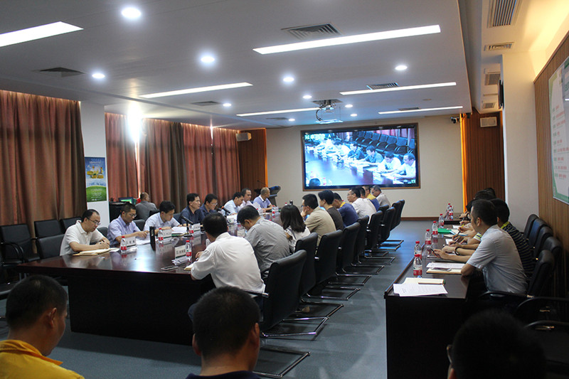 冠豪高新召开2017年党委中心组学习（扩大）会议